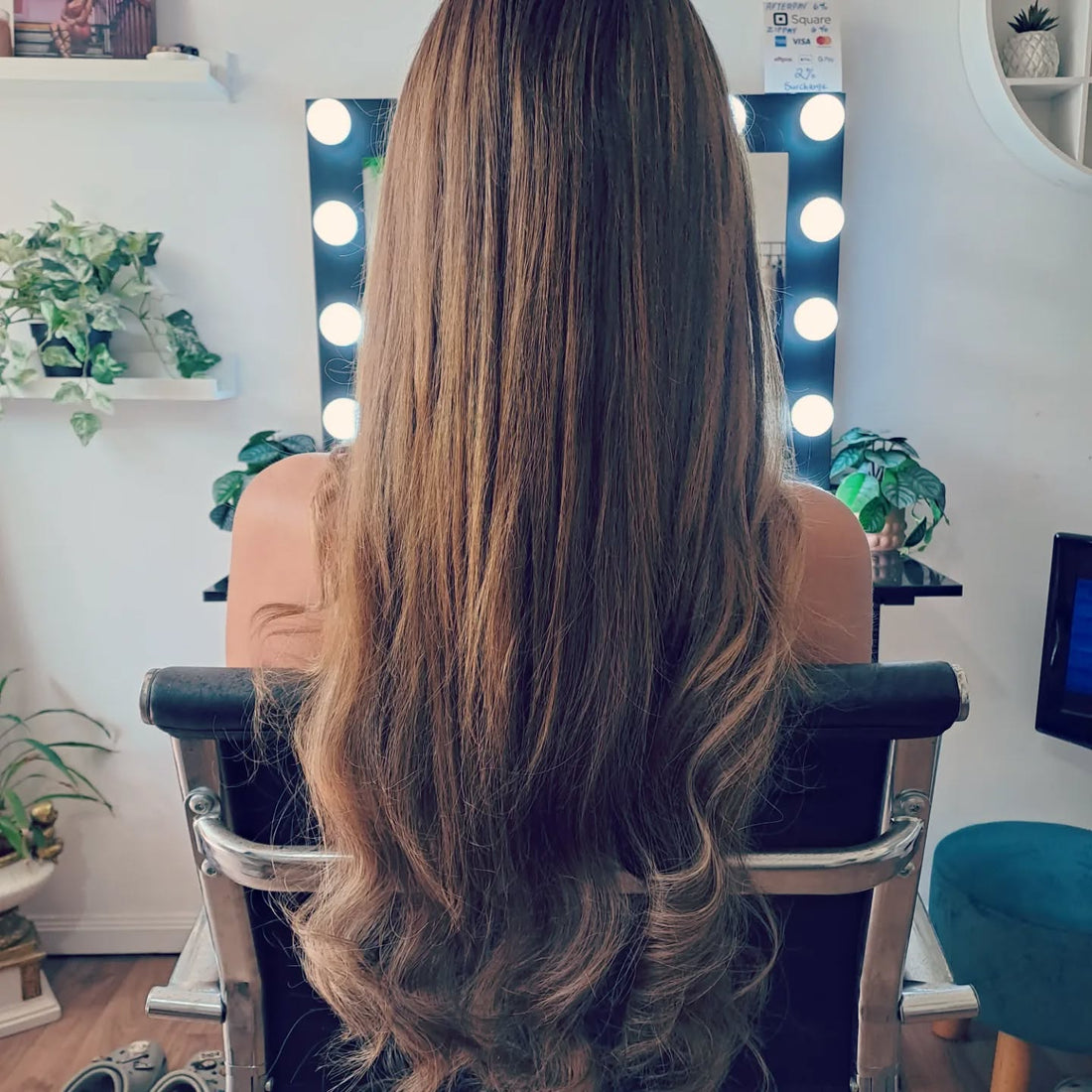 22 Inch Full Volume (Tape) Hair Extensions #8 Light Brown