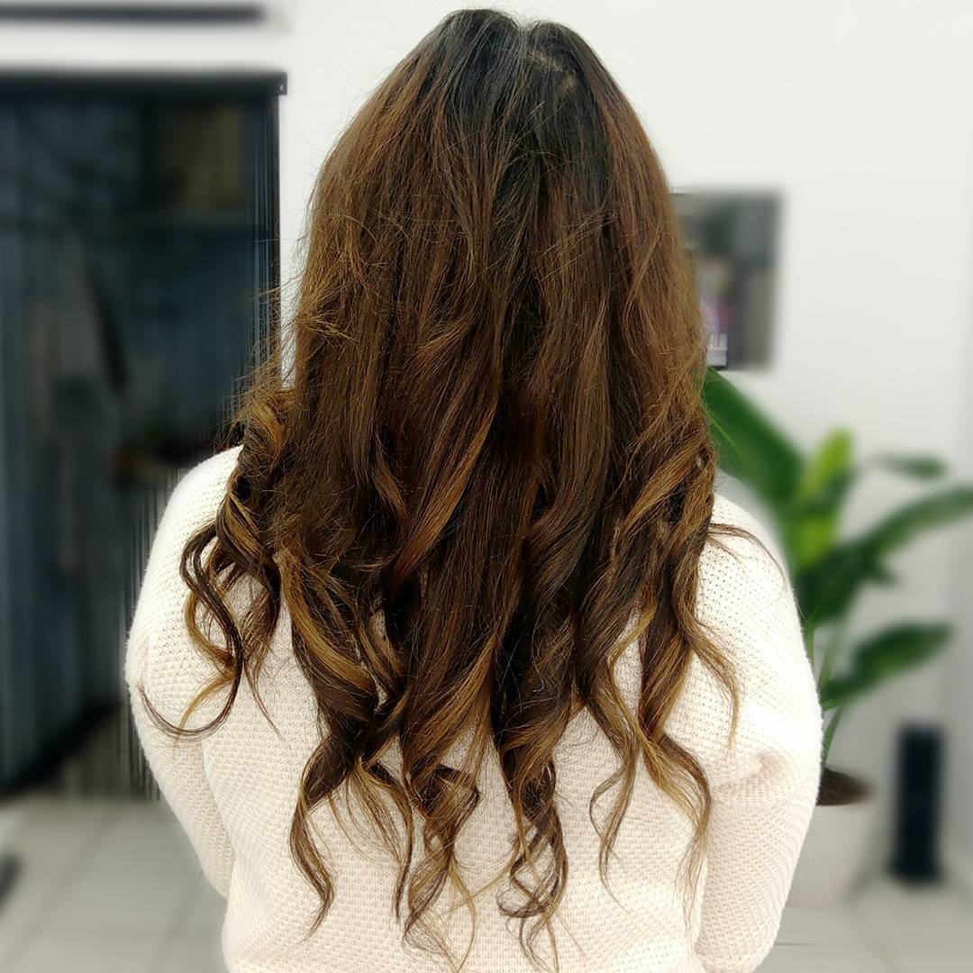 22 Inch Full Volume (Genius Weft) Hair Extensions #4 Brown